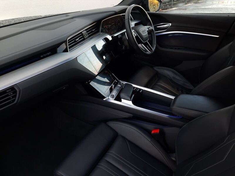 More views of Audi e-tron