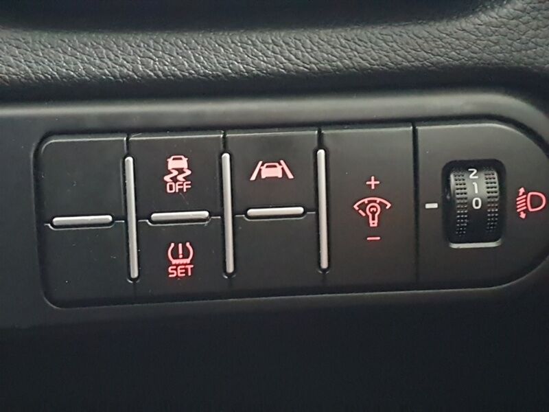 More views of Kia Ceed