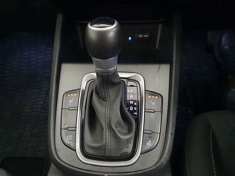 More views of Hyundai KONA