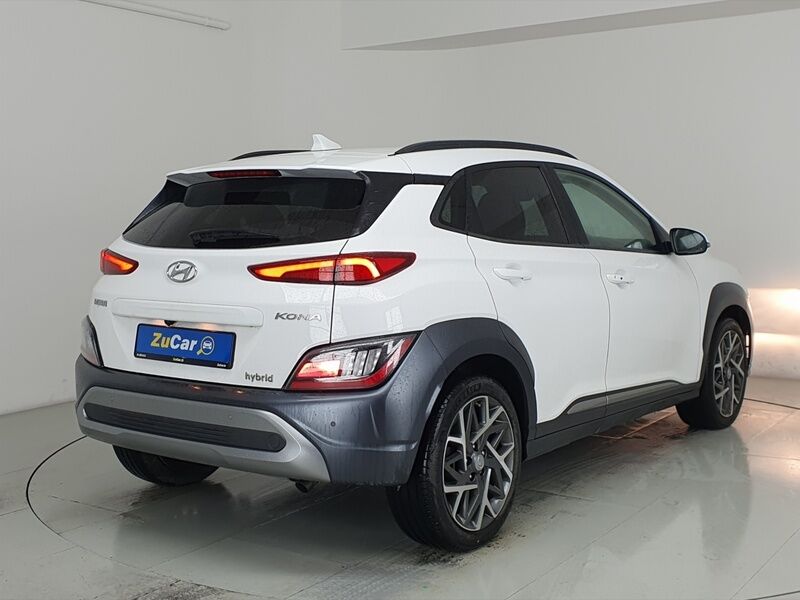 More views of Hyundai KONA