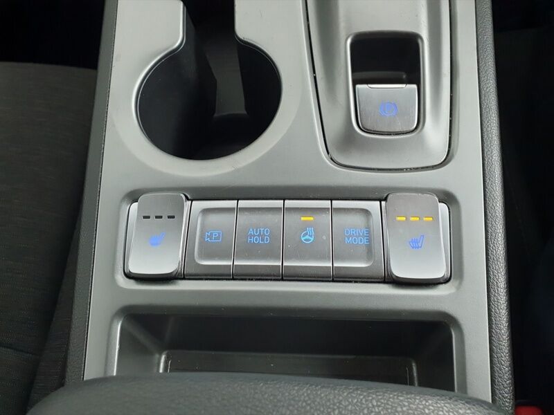 More views of Hyundai KONA