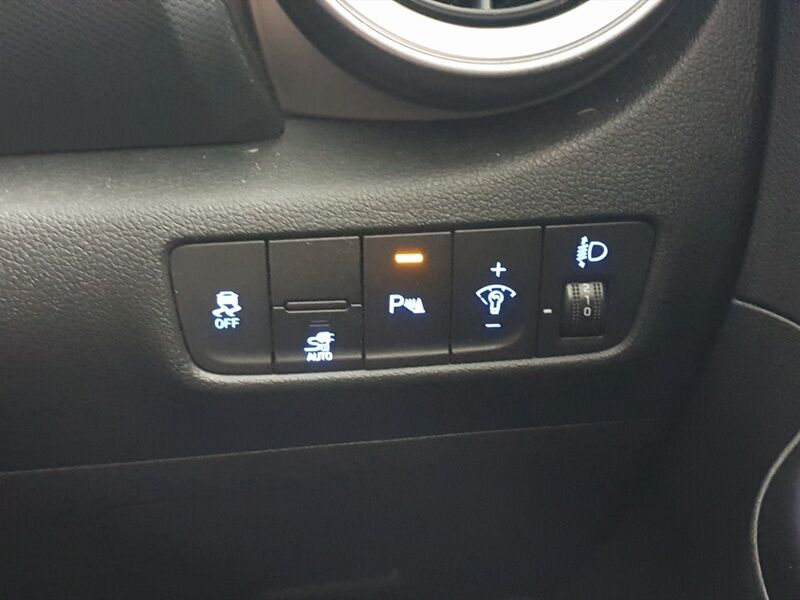 More views of Hyundai KONA