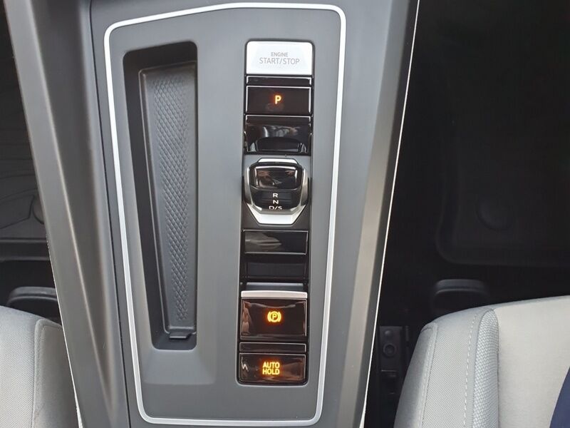 More views of Volkswagen Golf