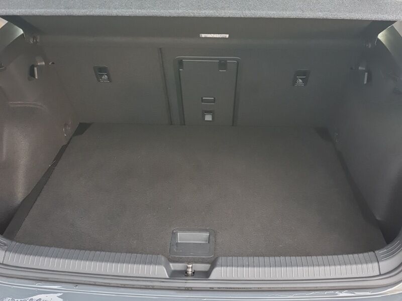 More views of Volkswagen Golf