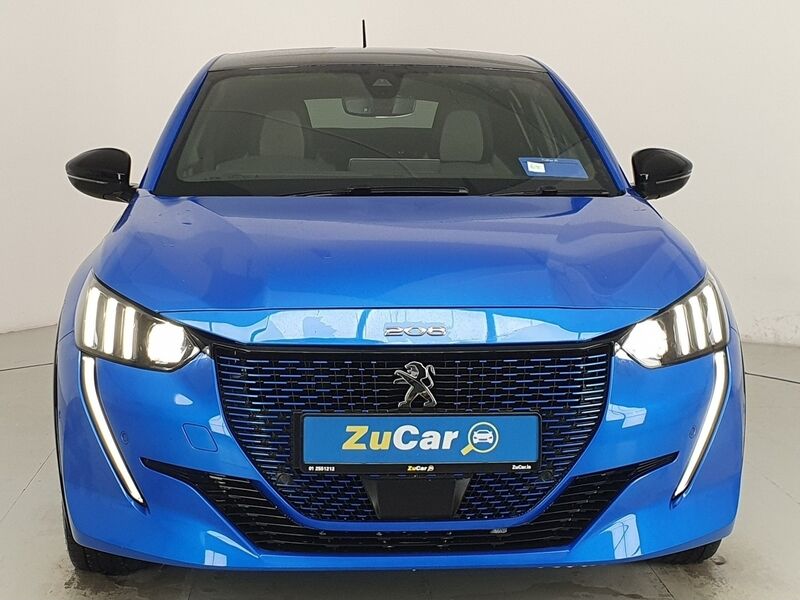 More views of Peugeot 208