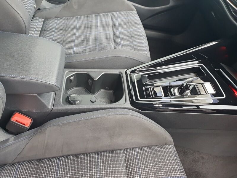 More views of Volkswagen Golf