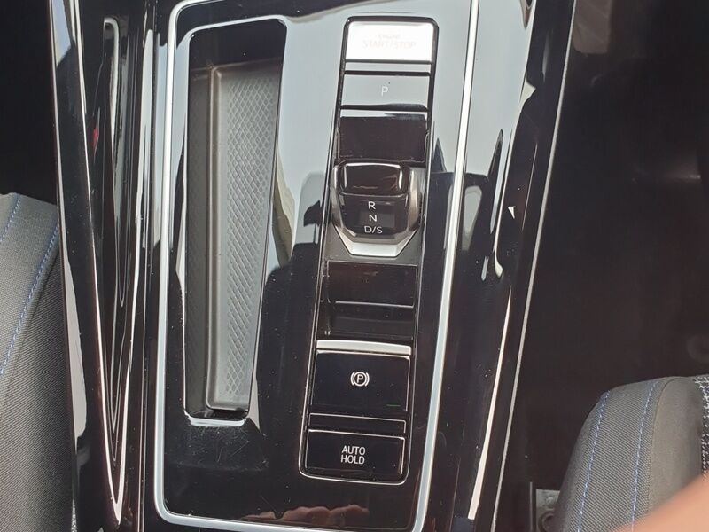 More views of Volkswagen Golf