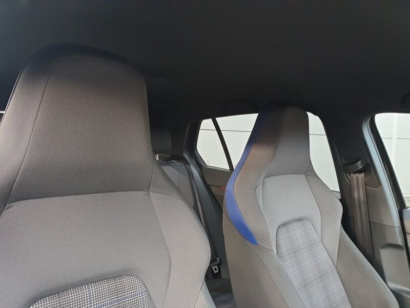 More views of Volkswagen Golf