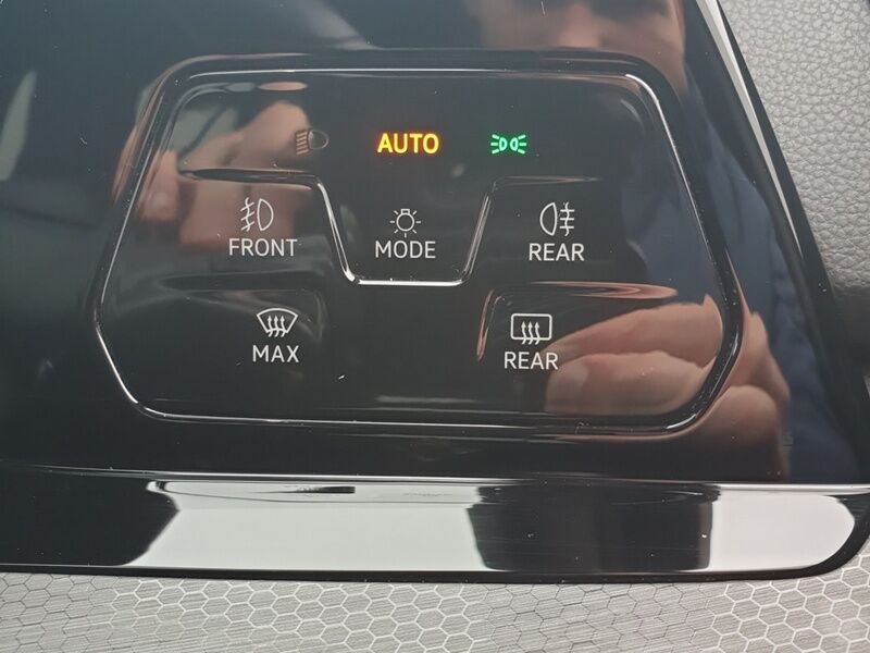 More views of Volkswagen Golf