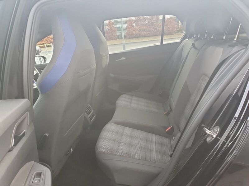 More views of Volkswagen Golf