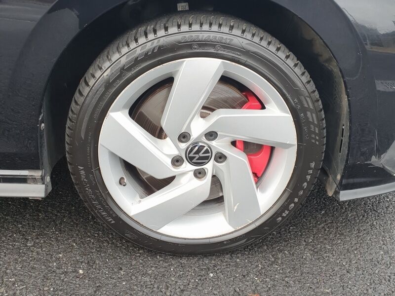 More views of Volkswagen Golf