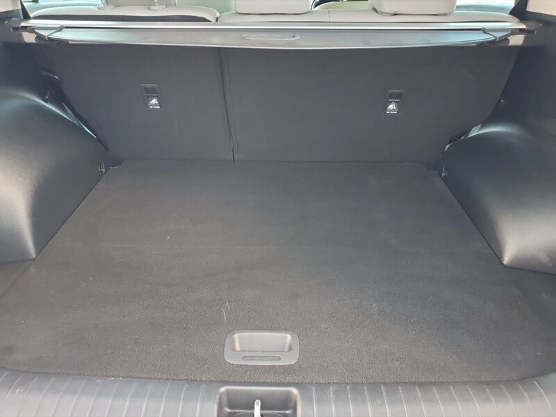 More views of Kia Sportage