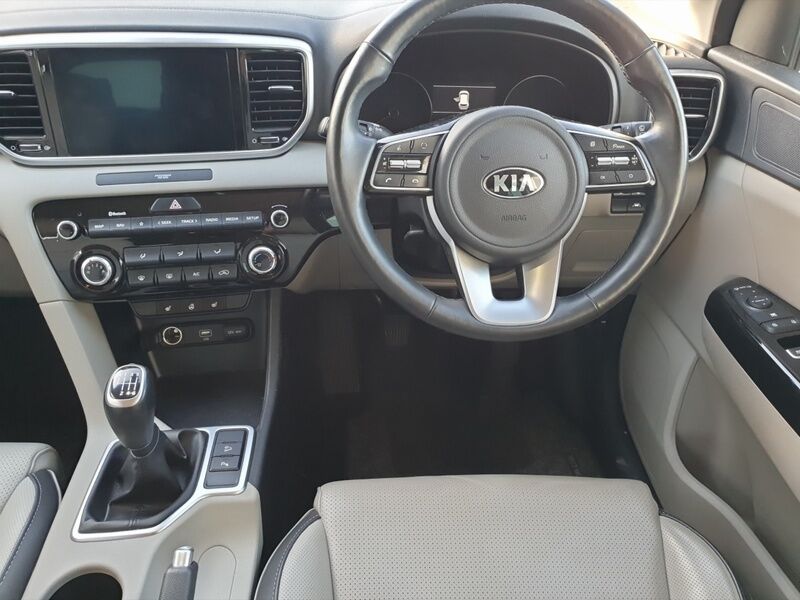 More views of Kia Sportage