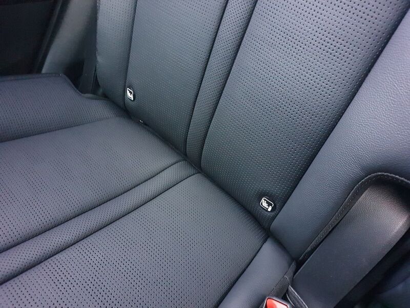 More views of Kia Sorento