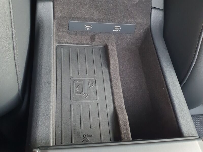 More views of Audi A6