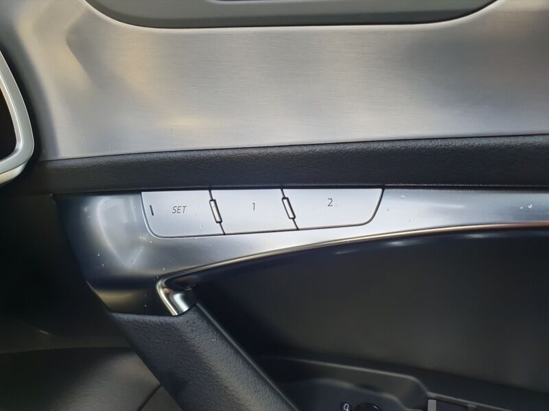 More views of Audi A6