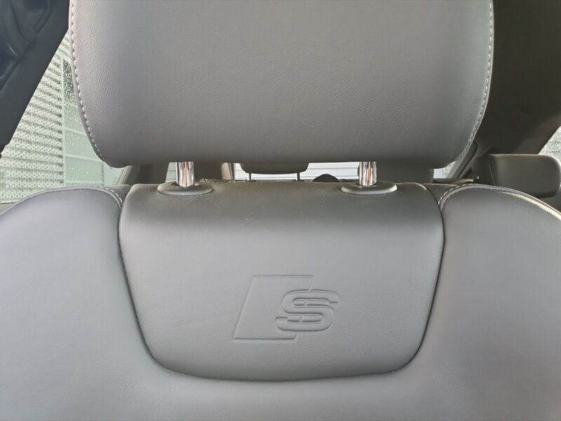 More views of Audi A6