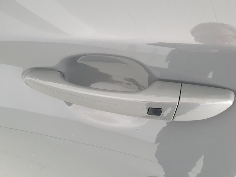 More views of Hyundai KONA