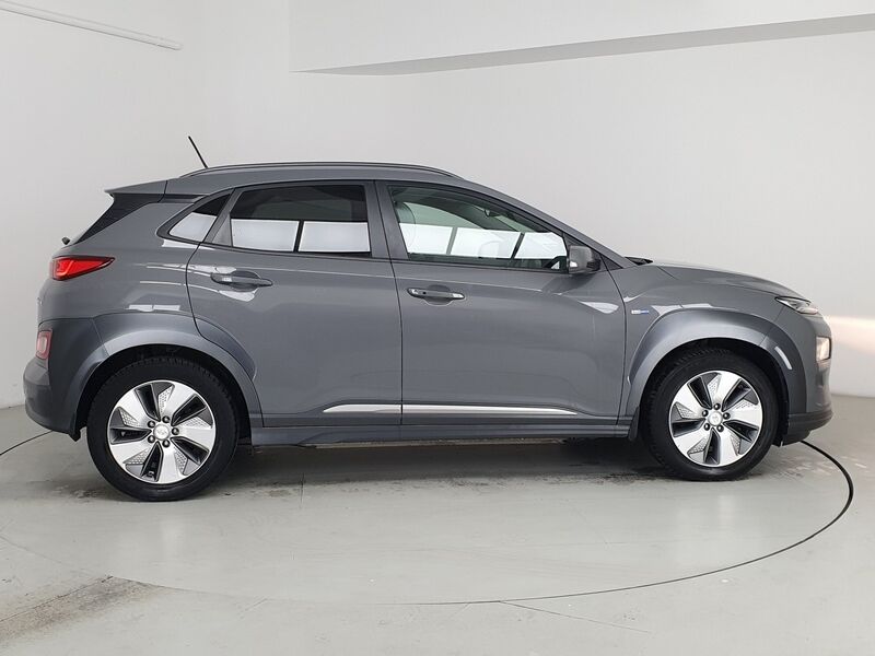 More views of Hyundai KONA