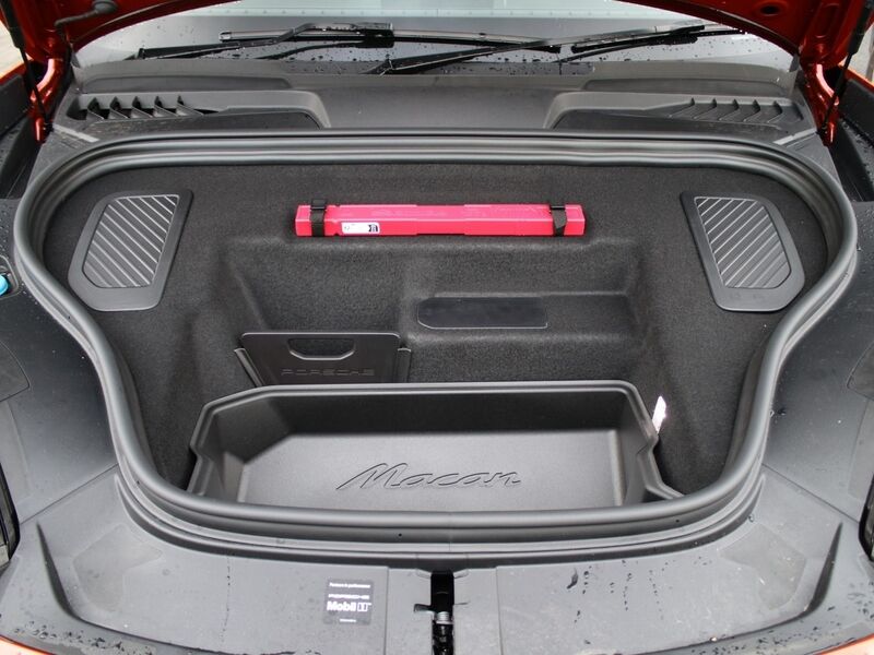 More views of Porsche Macan