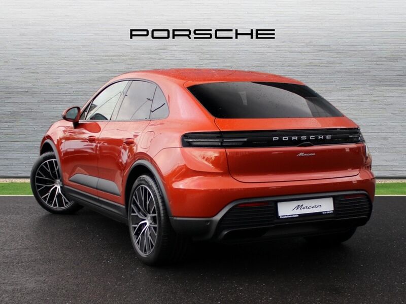 More views of Porsche Macan