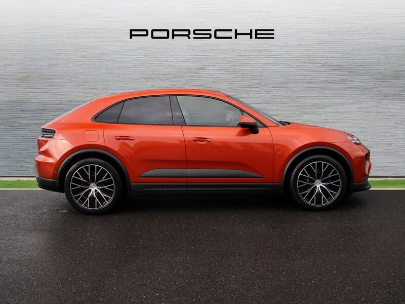 More views of Porsche Macan