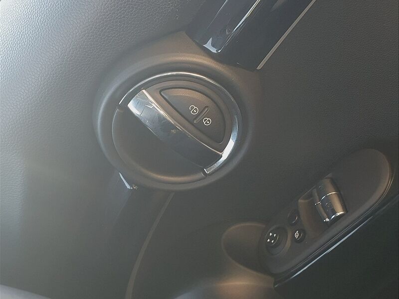 More views of Mini Cooper