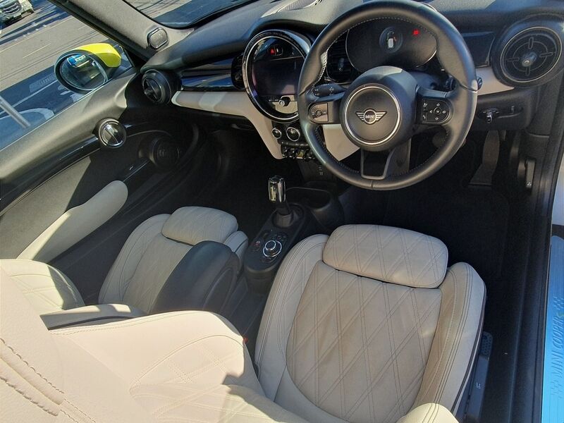 More views of Mini Cooper