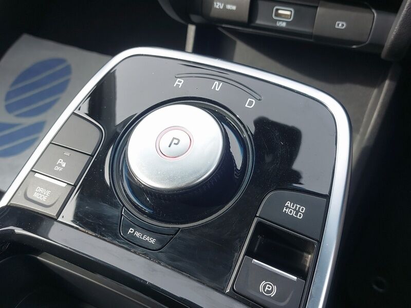 More views of Kia e-Niro