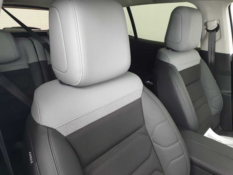 More views of Citroen C5 Aircross