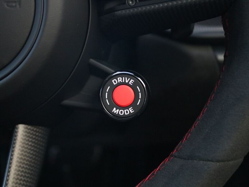 More views of Porsche 911