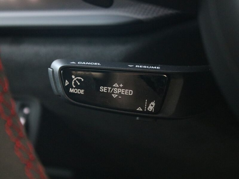 More views of Porsche 911