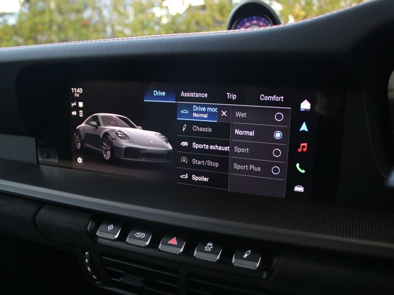 More views of Porsche 911