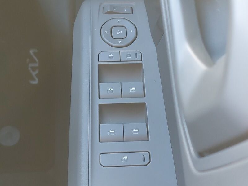 More views of Kia EV3