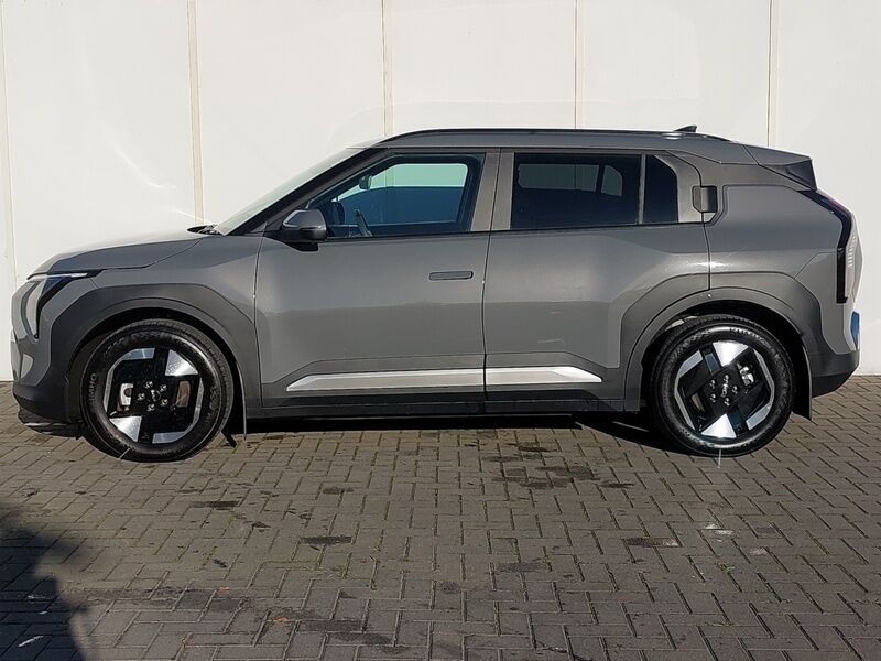 More views of Kia EV3