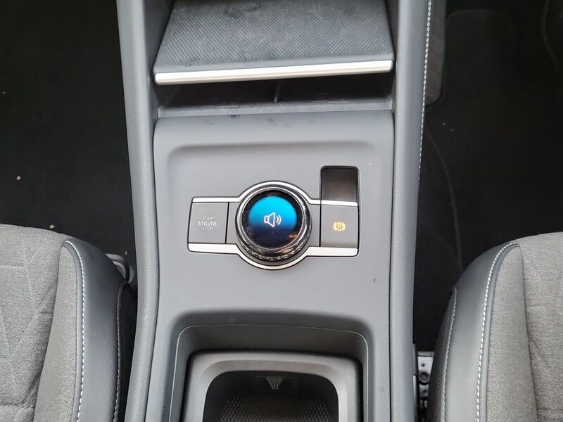 More views of Volkswagen Tiguan