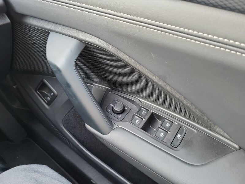 More views of Volkswagen Tiguan