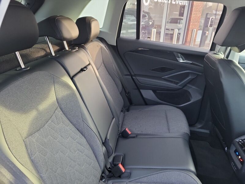 More views of Volkswagen Tiguan