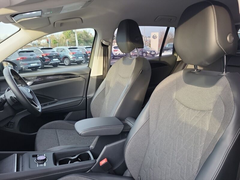 More views of Volkswagen Tiguan