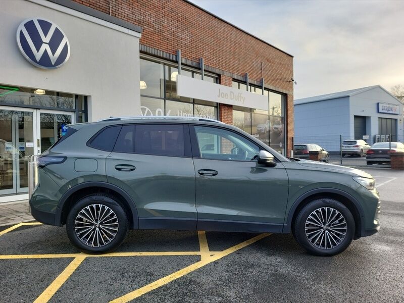 More views of Volkswagen Tiguan
