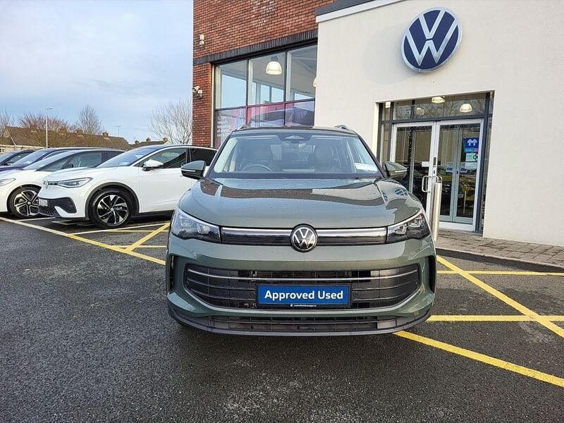 More views of Volkswagen Tiguan