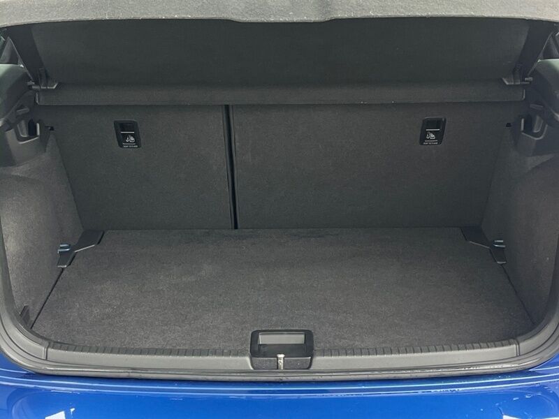 More views of Volkswagen Polo