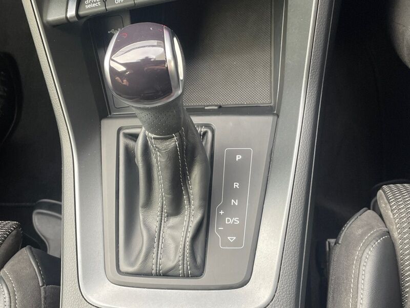 More views of Audi Q3