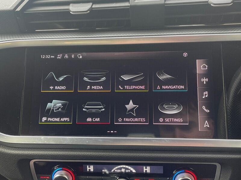 More views of Audi Q3