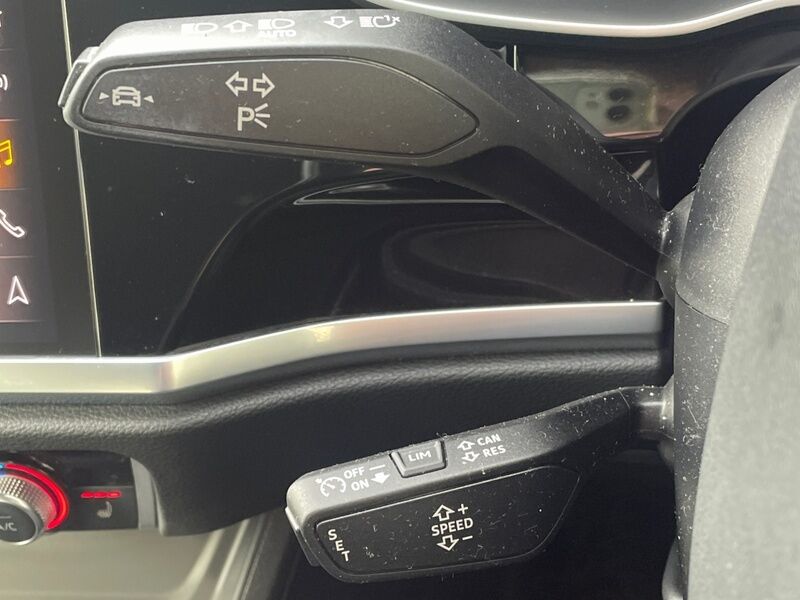 More views of Audi Q3