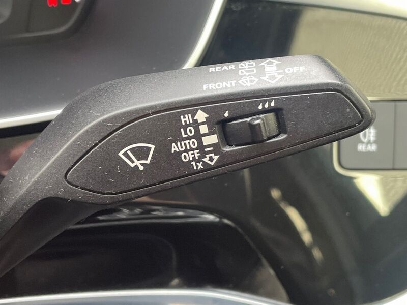 More views of Audi Q3