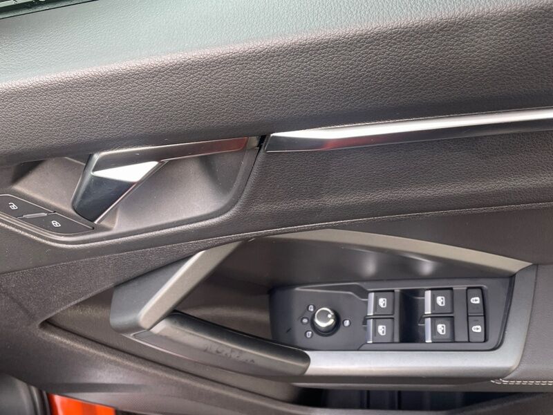 More views of Audi Q3