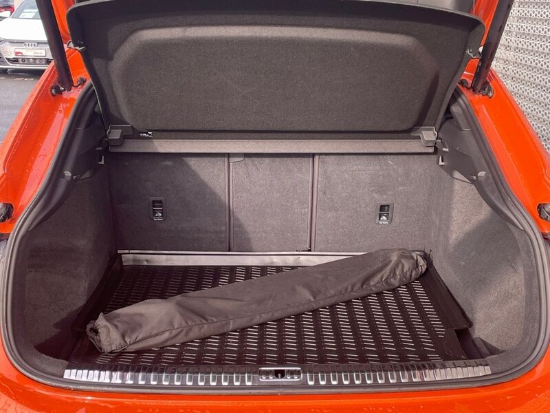 More views of Audi Q3