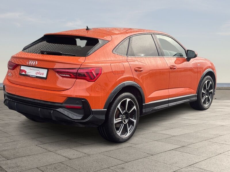 More views of Audi Q3