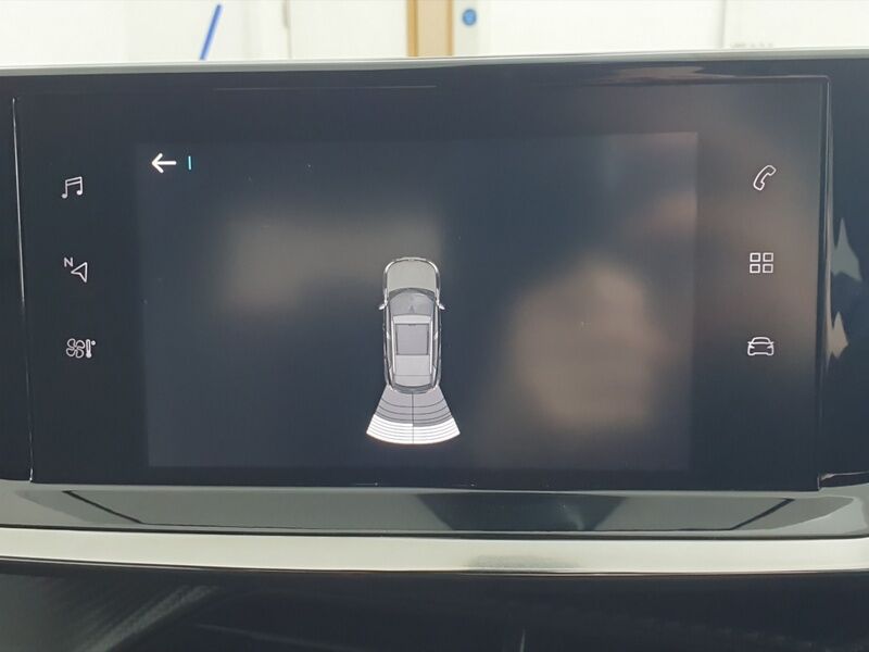 More views of Peugeot 2008